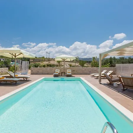 Villa Anesis Villa, With Private Pool & Bbq, By Thinkvilla Adelianos Kampos